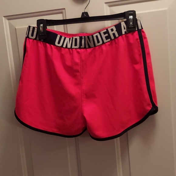 Girl's Under Armour shorts. - Picture 5 of 5